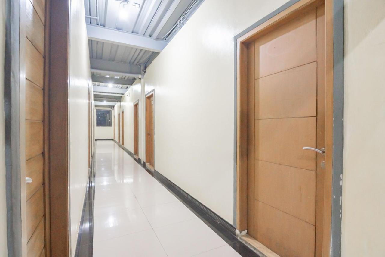 Hotel Reddoorz Syariah At Cigadung Raya Street Bandung Exteriér fotografie