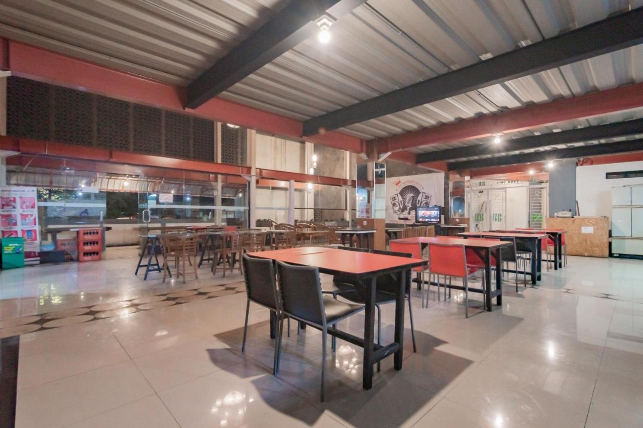 Hotel Reddoorz Syariah At Cigadung Raya Street Bandung Exteriér fotografie