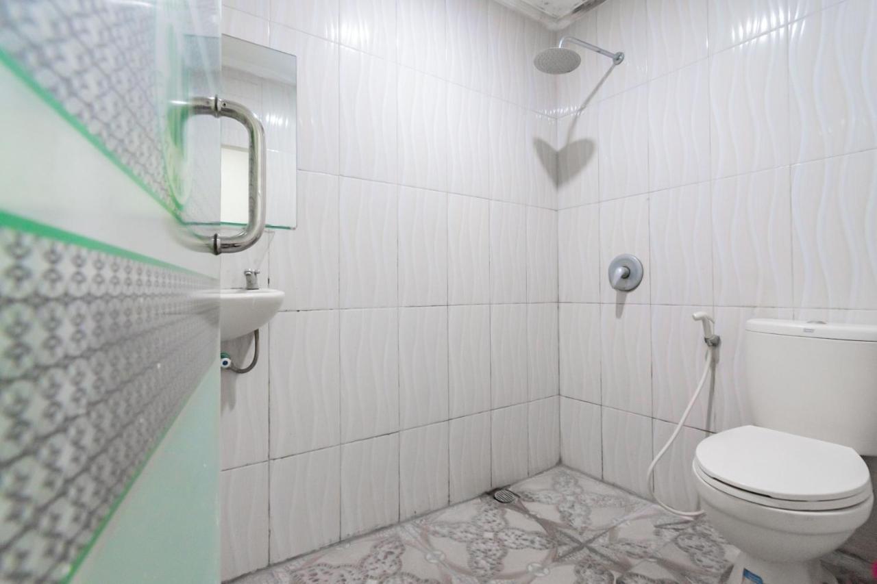 Hotel Reddoorz Syariah At Cigadung Raya Street Bandung Exteriér fotografie